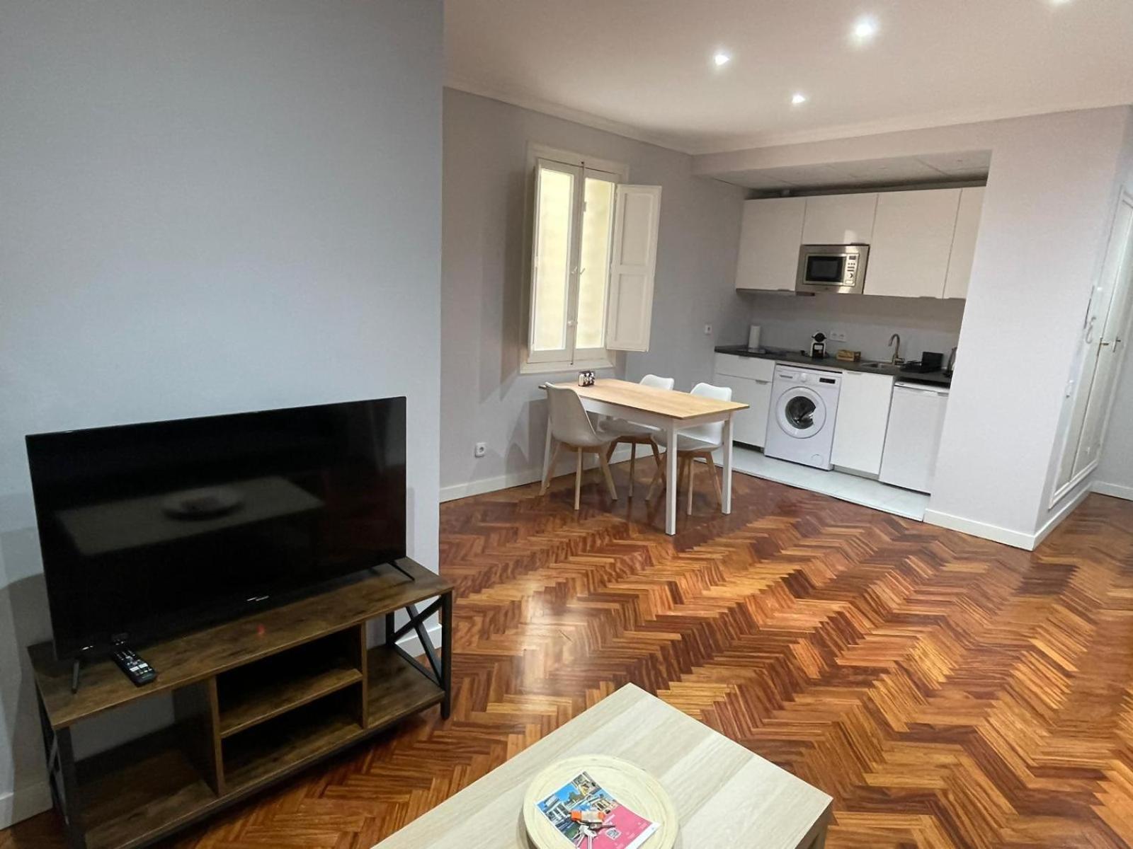 I Alcalaretiro Ideal Parejas Apartment Madrid